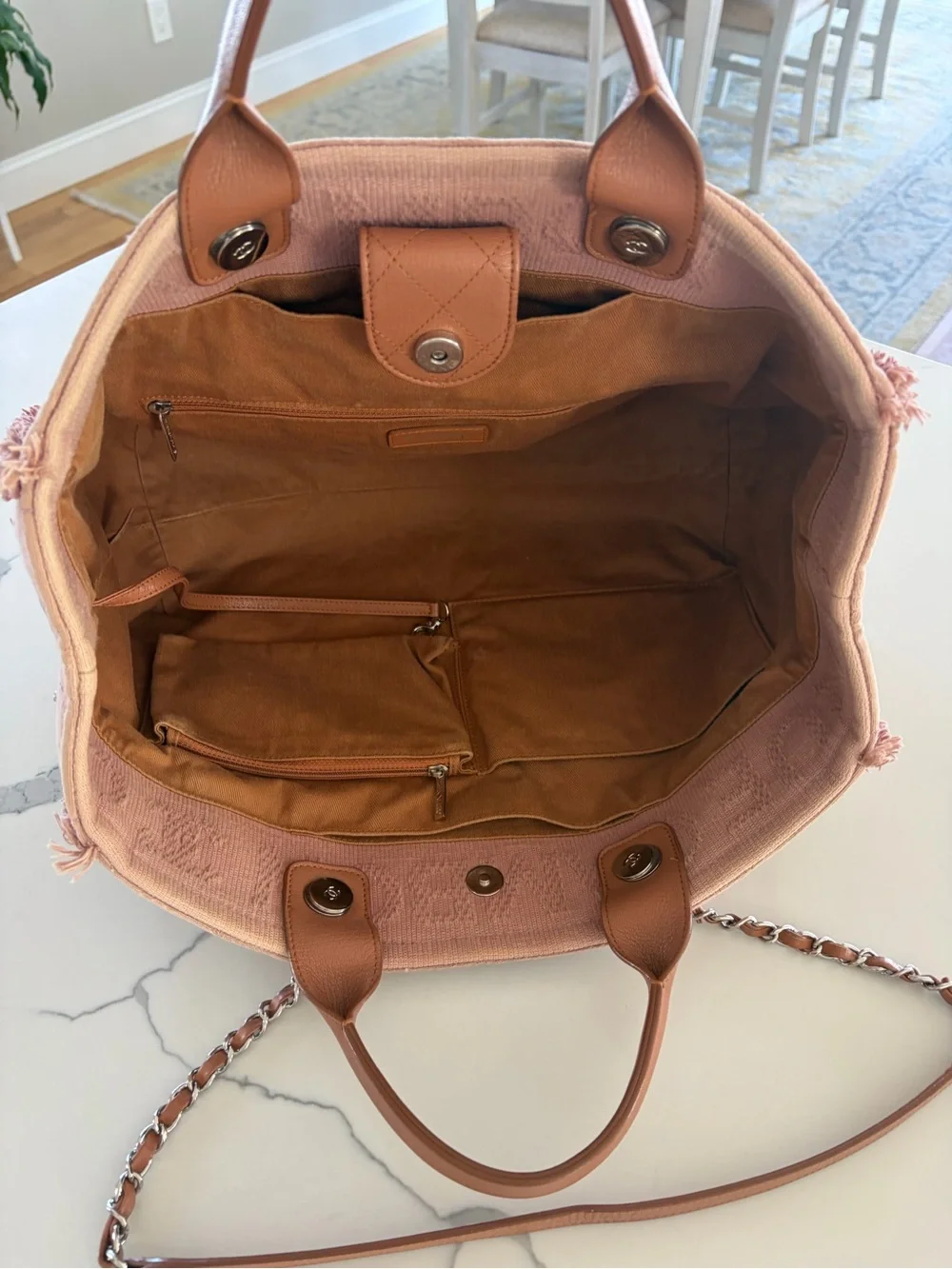 CHANEL gorgeous authentic